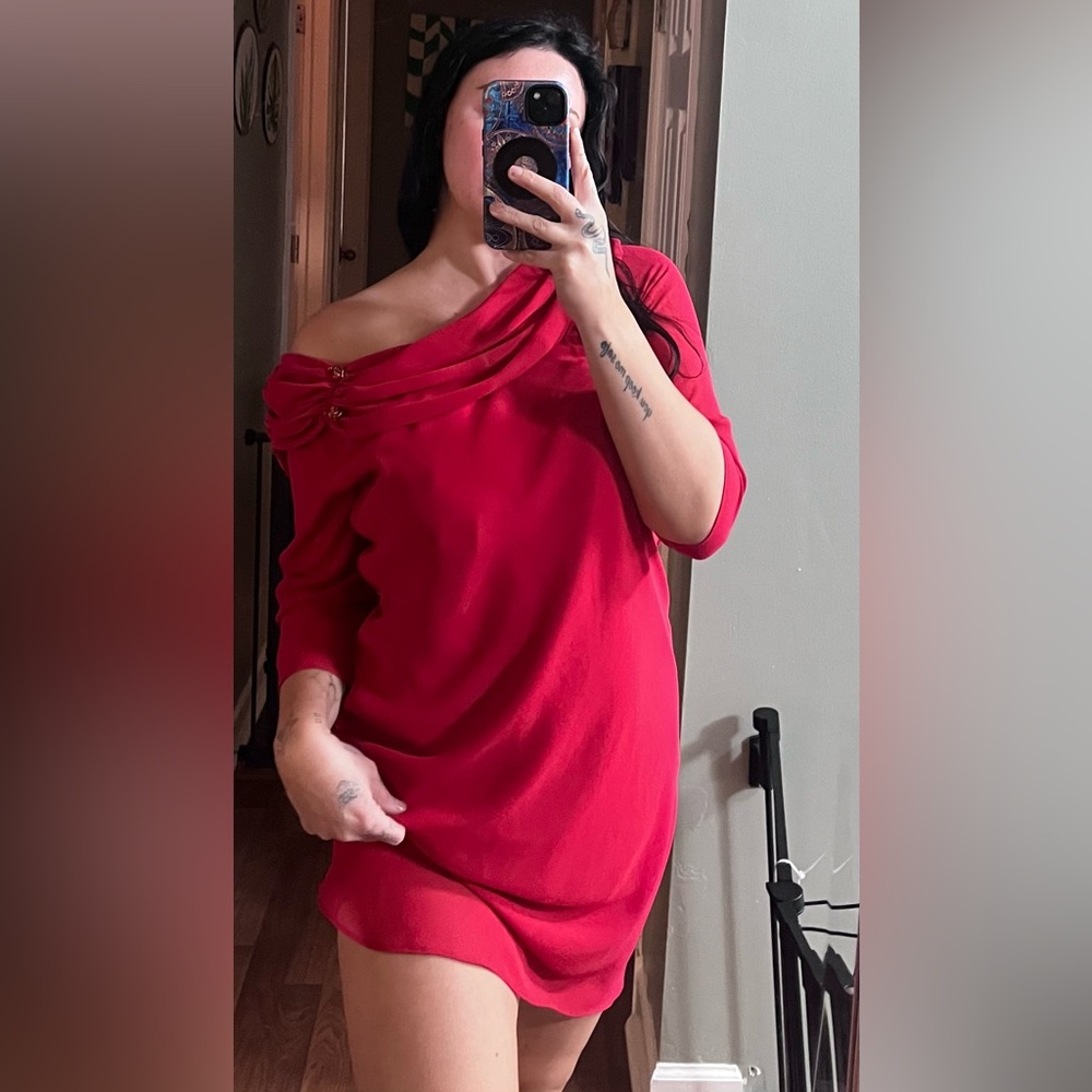 Chic One-Shoulder Red Dress
